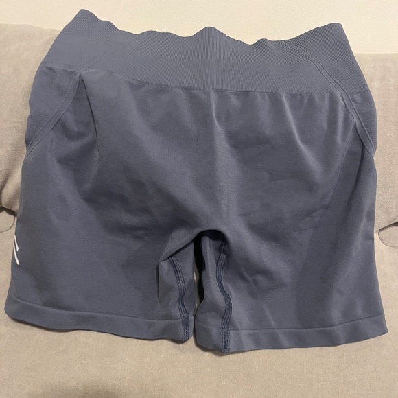 Oner Active Effortless Shorts Size Large - Picture 3 of 5